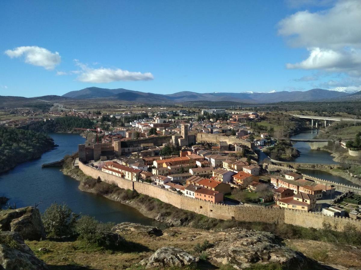 Вілла La Casa Emboscada Horcajo de la Sierra Екстер'єр фото